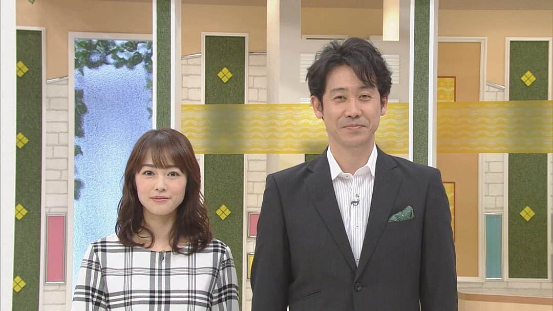 高橋春花のインスタグラム：「番組名「大泉洋の丸出しポンッ！」 今日のハナタレナックスは 大泉さんがやりたかった “情報番組のMCに挑戦”です！！ 私はアシスタントとして参加しました！ ハプニングしかなかったです（笑） 何も考えずただただ笑ってください。 #ハナタレナックス #0時15分から #大泉洋　さん #河野真也　さん #高橋春花 #HTB」