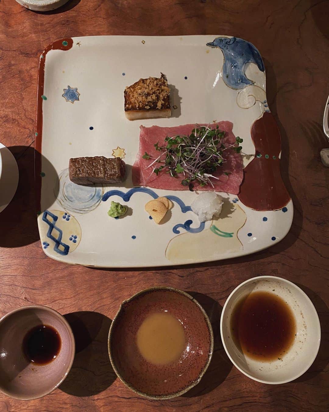 黒石奈央子さんのインスタグラム写真 - (黒石奈央子Instagram)「京都のご飯屋さん . . 新門前 米村へ行ってきました。  ミシュラン二つ星のレストラン。 フランスと日本料理が混ざり合った独創的なお料理で今までに食べたことのないものばかりでした😋  またぜひ訪れたいレストラン  #新門前米村#米村」3月5日 21時43分 - blackstone705