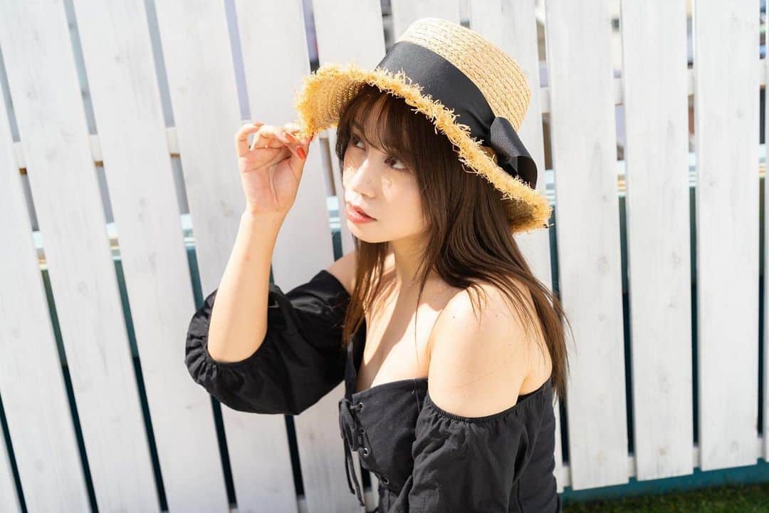 北条佳奈のインスタグラム：「世界中1日でも早く平穏に生活できる毎日が訪れますように🌈🌈🌈」