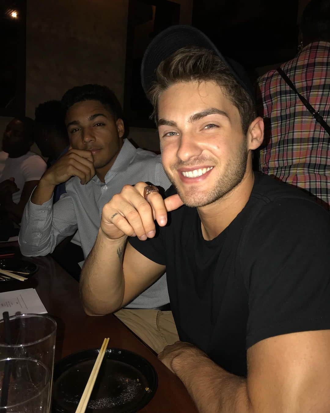コディ・クリスチャンのインスタグラム：「happy birthday buddy @michaelb05 🎁🎂❤️🎉」