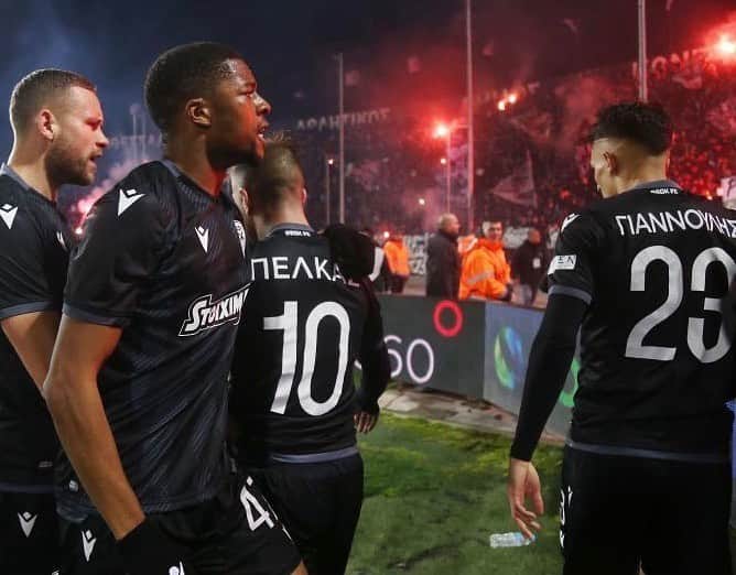 のインスタグラム：「Crazy atmosphere , Big win ✅ 🔥」
