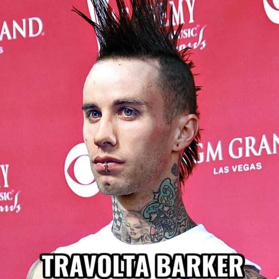 トラヴィス・バーカーさんのインスタグラム写真 - (トラヴィス・バーカーInstagram)「WTF 🤨」3月6日 5時09分 - travisbarker