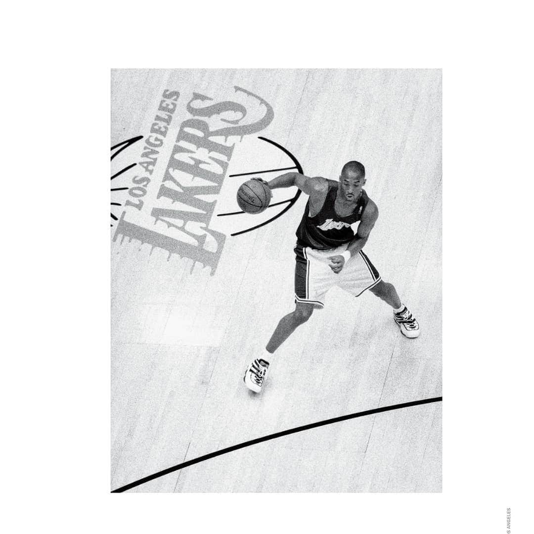 さとう珠緒さんのインスタグラム写真 - (さとう珠緒Instagram)「NBAの解説者でおなじみの島本和彦さんが人図鑑のゲストに✨  コービー・ブライアントさんの自伝を監訳されたそうです  二枚目の写真はまるで空を飛んでるみたいですね🐥  今日も素敵な１日を✨✨ #人図鑑 #狛江 #狛○くらぶ #KOBEBRYANT  #THE MAMBA MENTALITY HOW I PLAY #コービー・ブライアント #島本和彦さん #バスケットボール」3月6日 6時35分 - tamao_satoh