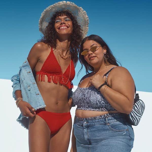 Target Styleのインスタグラム：「Pool day with your bestie. 😎 #TargetSwim」