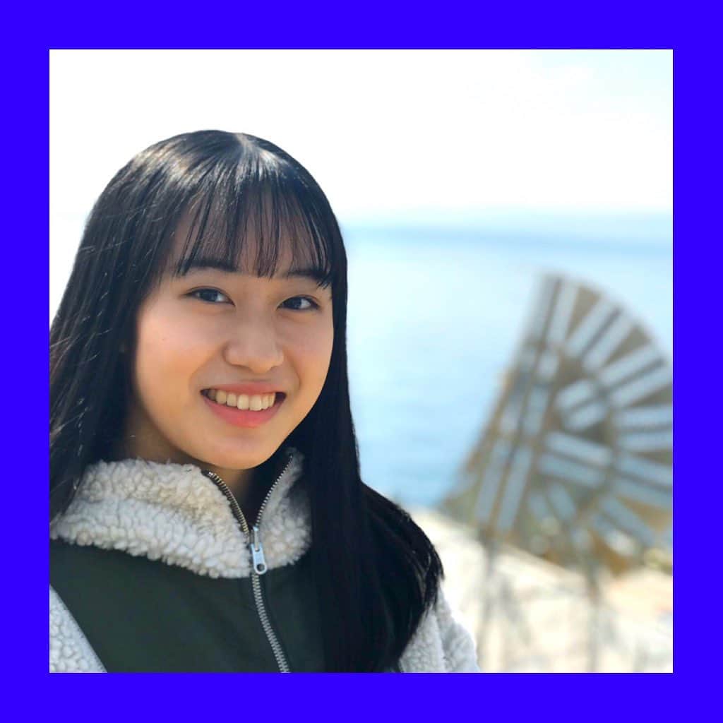 のインスタグラム：「﻿ おはようございます！﻿ rookieのRunaです😊﻿ 今シーズンからトリコロールマーメイズとして活動できること、本当に嬉しく思います！よろしくお願い致します！！﻿ ﻿ 写真は、先日家族と一緒に海ほたるへ行った時のものです🚙﻿ その日はとても天気が良く、きれいな海を眺めてリフレッシュすることができました！☺️﻿ ﻿ コロナウイルスの影響で試合やイベントなどが延期・中止になってしまっていますが、その分パフォーマンスデビューに向けて練習に励みたいと思います！！﻿ 皆様にお会いできることを楽しみにしております✨﻿ ﻿ Runa☆﻿ ﻿ #トリコロールマーメイズ﻿ #fmarinos﻿ #0306﻿ #2020﻿ #runa﻿ #海ほたる﻿」