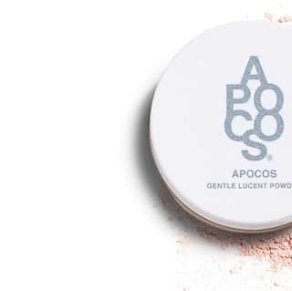 APOCOS【アポコス】さんのインスタグラム写真 - (APOCOS【アポコス】Instagram)「✔️ 乾燥によって肌がグレーっぽくみえてしまう“乾燥くすみ”をご存知ですか？ . APOCOSのルーセントパウダーは粒子状のピンクパールで肌をトーンアップするだけでなく、 新潟産のコメ粉配合でひどい乾燥から肌を守ってくれる効果も期待できます。 乾燥も気になるけど肌もきれいにみせたい...そんな悩みや敏感肌の方におすすめです。 . #APOCOS #アポコス ⁣ #フェイスパウダー #ルーセントパウダー⁣ #antipollution #抗汚染⁣ #MADEINJAPAN #日本製⁣ #紫外線対策 #sunscreen⁣  #乾燥対策 #hydratedskin⁣ #antiaging #アンチエイジング #bluelights #ブルーライト ⁣ #protection #harmfullight⁣ #cleanbeauty #クリーンビューティー ⁣ #敏感肌 #sensitiveskin⁣ #ナチュラルコスメ #自然派 #skinessentials #healthyskin #gentleskincare #美肌 #花粉症」3月6日 19時33分 - apocos.jp