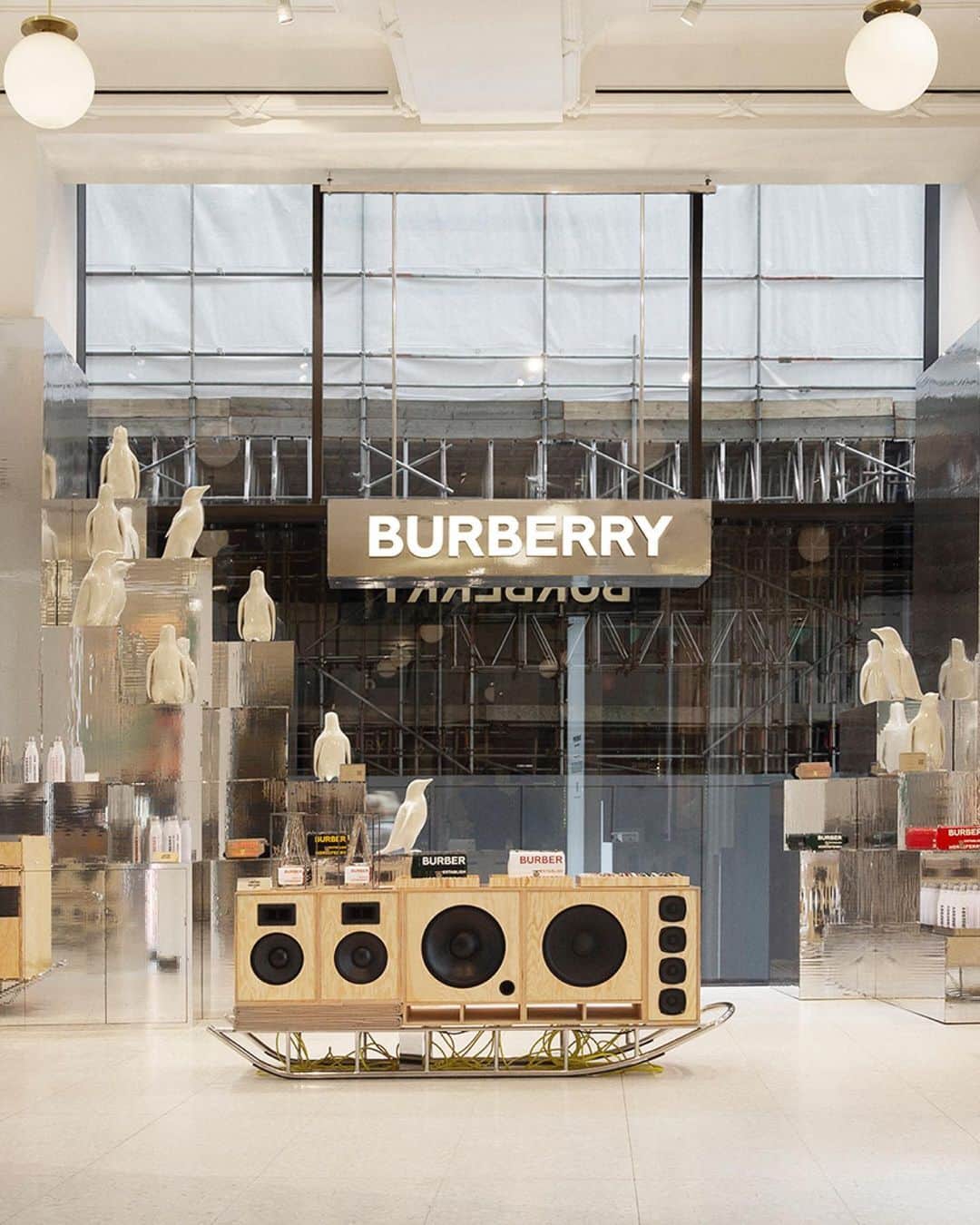 Burberryのインスタグラム