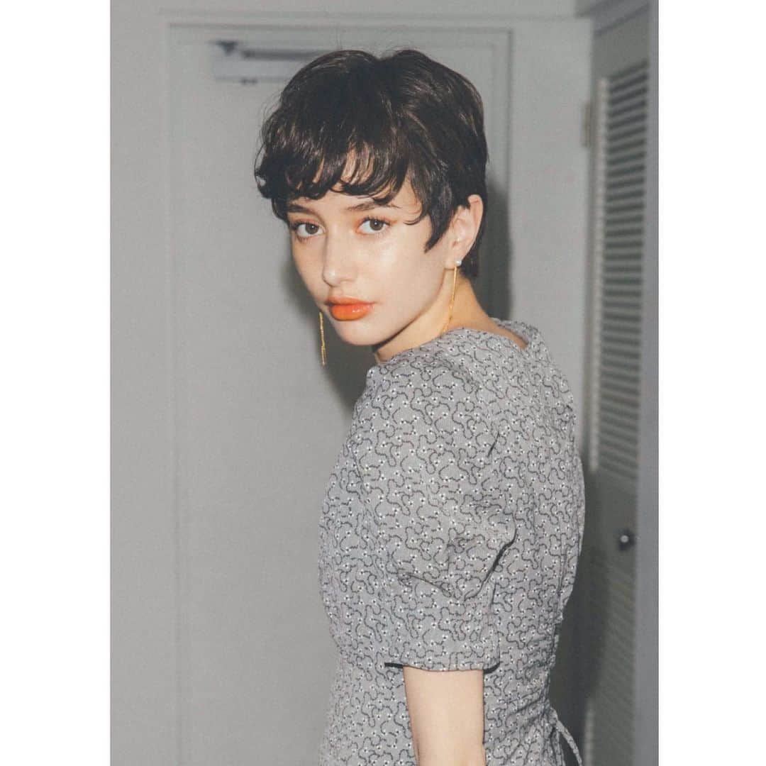 佐川理佳のインスタグラム：「French girl🧸」