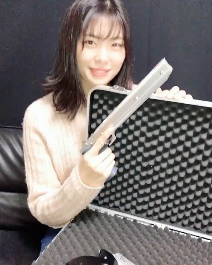 のインスタグラム：「、 高級ゴム銃♪ 割箸と輪ゴムがあれば 簡単ゴム鉄砲が手作りできます 、 、 、 、 、 、 #ゴム銃 #日本ゴム銃射撃協会  #ゴム鉄砲 #田渕亜季  #射的 #射的ゲーム」