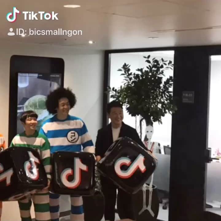 ゴンのインスタグラム：「TikTokって色んな動画作成機能が付いてて、コレ初めて使ったけど自分のスマホ内の写真18枚を選ぶだけでこんな感じの動画が誰でも簡単に数秒で作れるんですね〜😆ヤバ楽しっ」