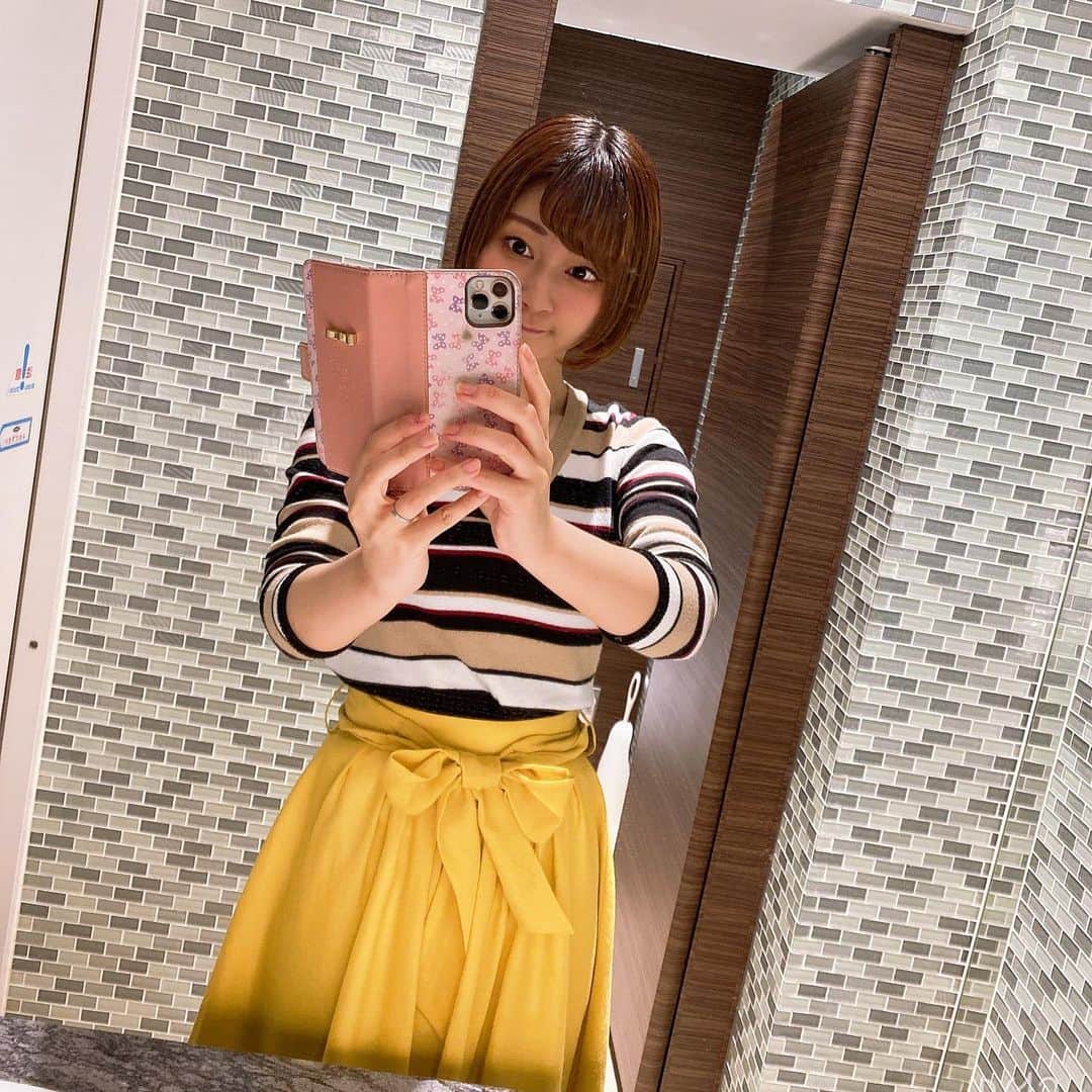 ヒラヤマンのインスタグラム：「きょうのしふく。全身鏡あったと思ったら狭すぎて笑う。 #egoist #apuweiserriche」