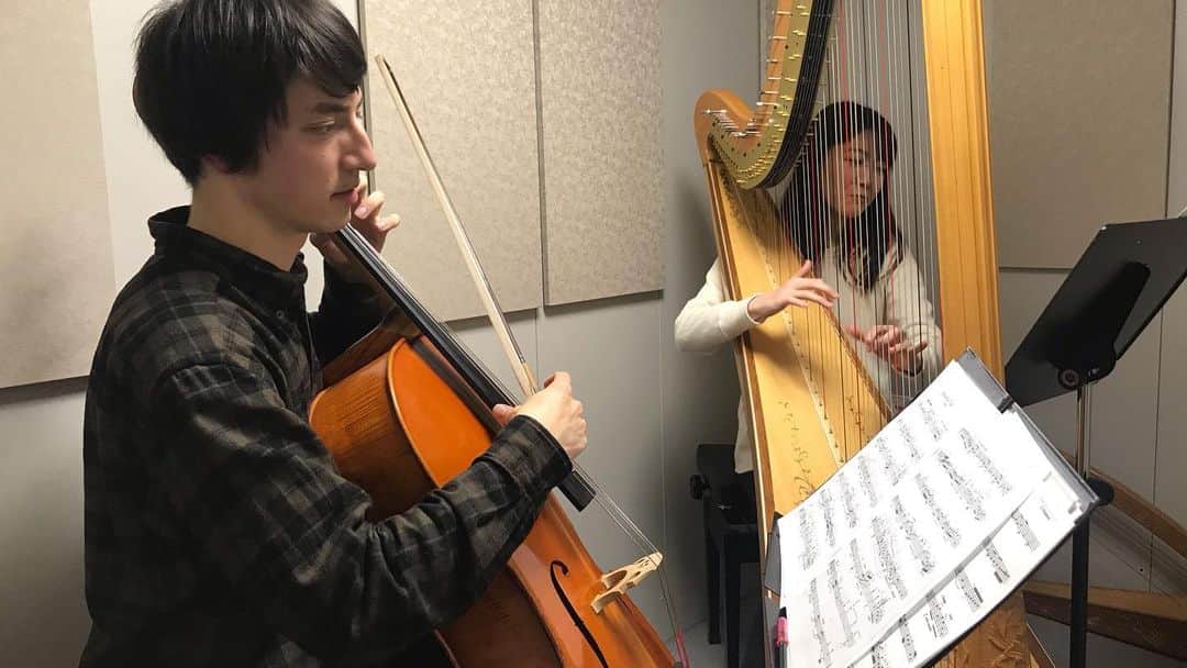 井脇幸江さんのインスタグラム写真 - (井脇幸江Instagram)「3/11 渋谷区伝承ホール 15時/19時　開演 出来うる限りのコロナウィルス対策して、お客様をお迎えします。  ピアニストの吉川隆弘さんが帰国出来ないため、急遽上演作品を追加して構成を練り直し、思いっきり笑顔でお帰りいただけるような、プログラムに生まれ変わりました✨  感染は怖いですが、怖がってばかりでは気が滅入ってしまいます。 【じゃあ観に行ってみよう‼️」と思う方は大歓迎です。いつもよりも観劇マナーにはご配慮いただき、共に笑い、生音に感動し、本来の元気を取り戻しませんか？  出演者、スタッフみんなで、お待ちしています😊  https://pro.form-mailer.jp/fms/e7bdc92b180018  #Ballet #Dancer #バレエ #バレエダンサー #芸術 #芸術観賞 #舞台 #stage #美の世界 #Iwaki Ballet Company #バレエスタジオ #美しい #楽しい #人生 #西島和美博 ＃安村圭太 #井脇幸江 #Christopher Gibson #池城菜香#チェロ #ハープ #コロナウィルス」3月6日 14時22分 - yukie.iwaki