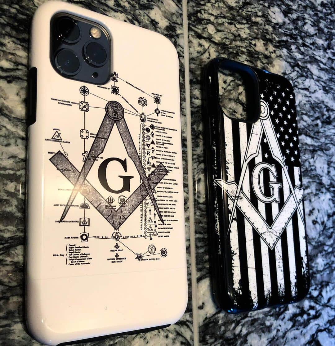 DAISHI DANCEさんのインスタグラム写真 - (DAISHI DANCEInstagram)「#iPhoneCASE #iPhone11pro #FREEMASON #フリーメイソン 取寄せ3ヶ月忘れた頃に届く 画面プロテクターも完璧で落下しても割れない‪₆⁶₆‬ #信じるか信じないかはあなた次第です」3月6日 14時33分 - daishidance666