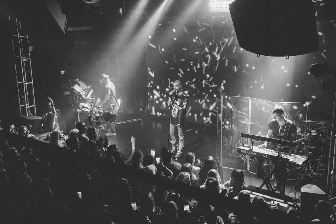 ゲオルク・リスティングさんのインスタグラム写真 - (ゲオルク・リスティングInstagram)「What a great start🚀🚀🚀 Thank you LA for a sold out show @thetroubadour  Now of to Mexico City!」3月6日 15時10分 - georglisting