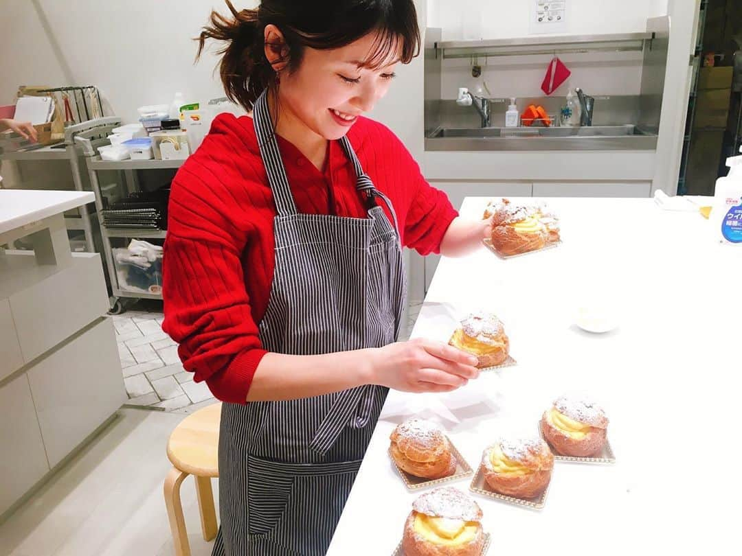 山本紗也加さんのインスタグラム写真 - (山本紗也加Instagram)「_ Let's cooking💁‍♀️!! 初めてシュークリームを 作ってみた☺︎✨ #シュークリーム #お菓子作り #甘党#sweets」3月6日 18時07分 - sayaka_yamamoto_official