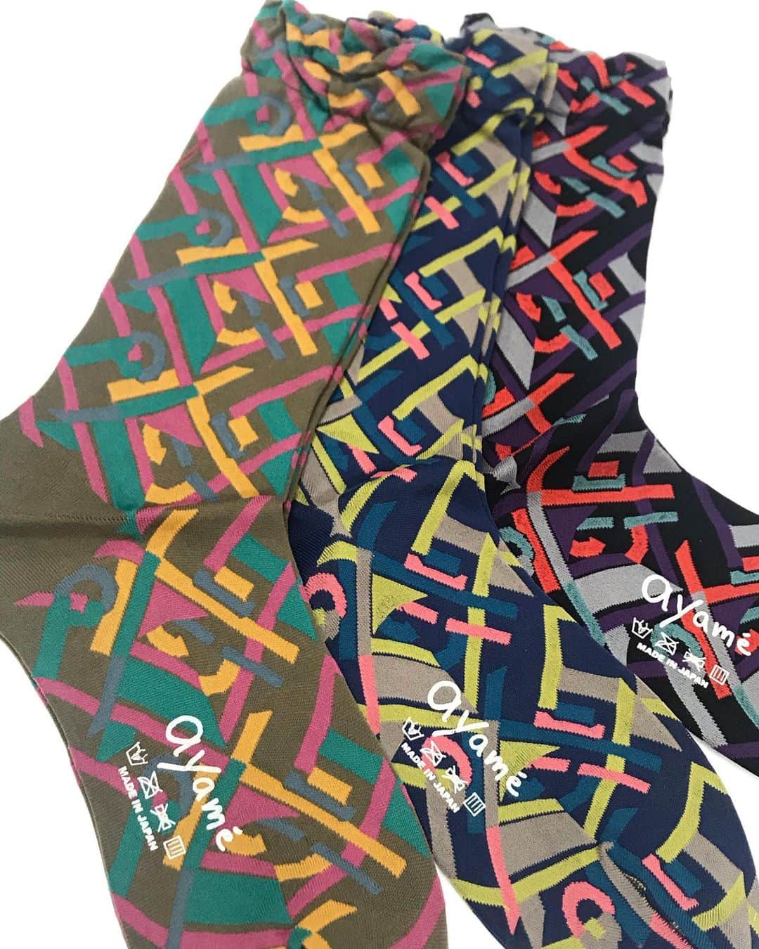 アヤメさんのインスタグラム写真 - (アヤメInstagram)「Clockwork socks🕰ちょっと薄手のものも🧦 #ayamesocks #ayamecolorpalette #sockdesign #くつした」3月6日 18時14分 - ayame_socks