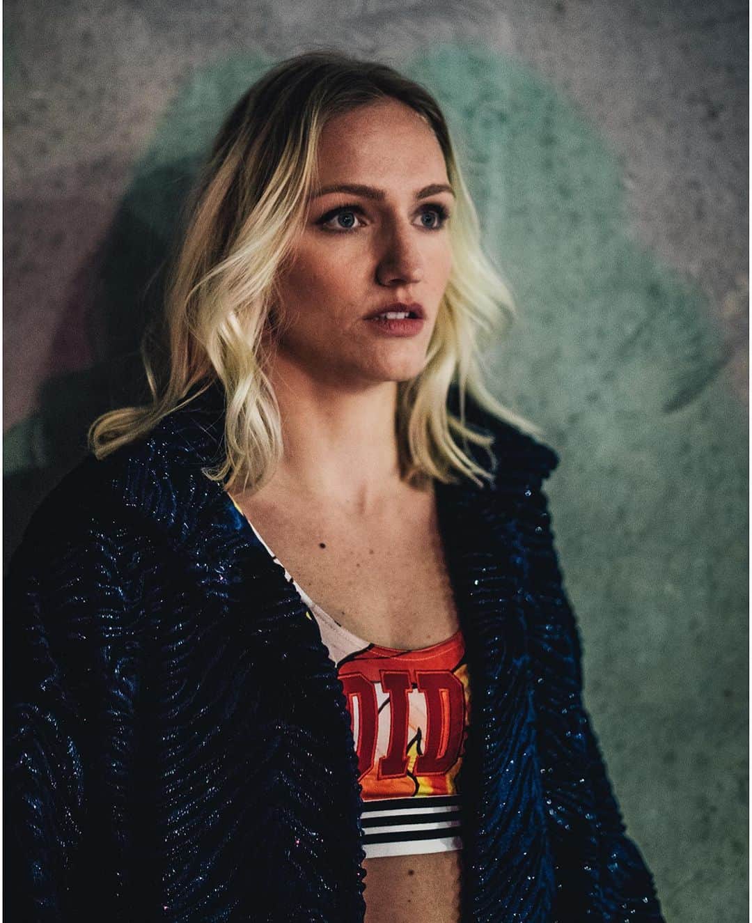 ハンネ・クレスのインスタグラム：「Your focus determines your reality 🌟#igotthat2020vision • • 📸©️ @carmendevoss for @elle_belgie」