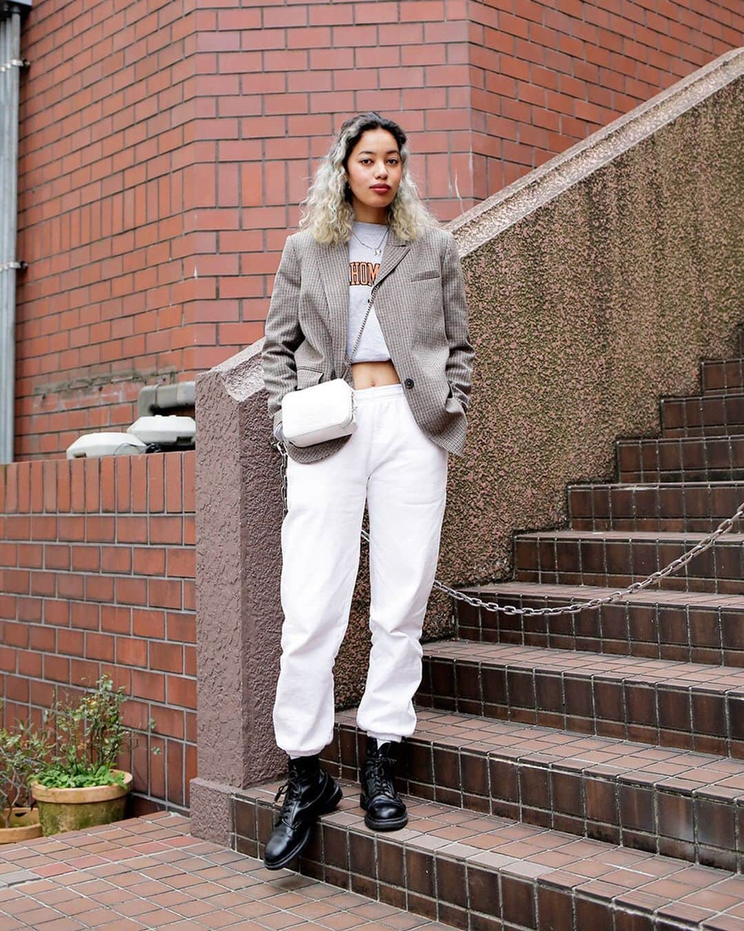 Droptokyoさんのインスタグラム写真 - (DroptokyoInstagram)「TOKYO STREET STYLES  #streetstyle#droptokyo#tokyo#japan#streetscene#streetfashion#streetwear#streetculture#fashion#ストリートファッション#fashion#コーディネート#omotesando#tokyofashion#japanfashion Photography: @fumiyahitomi @abeasamidesu」3月6日 21時00分 - drop_tokyo