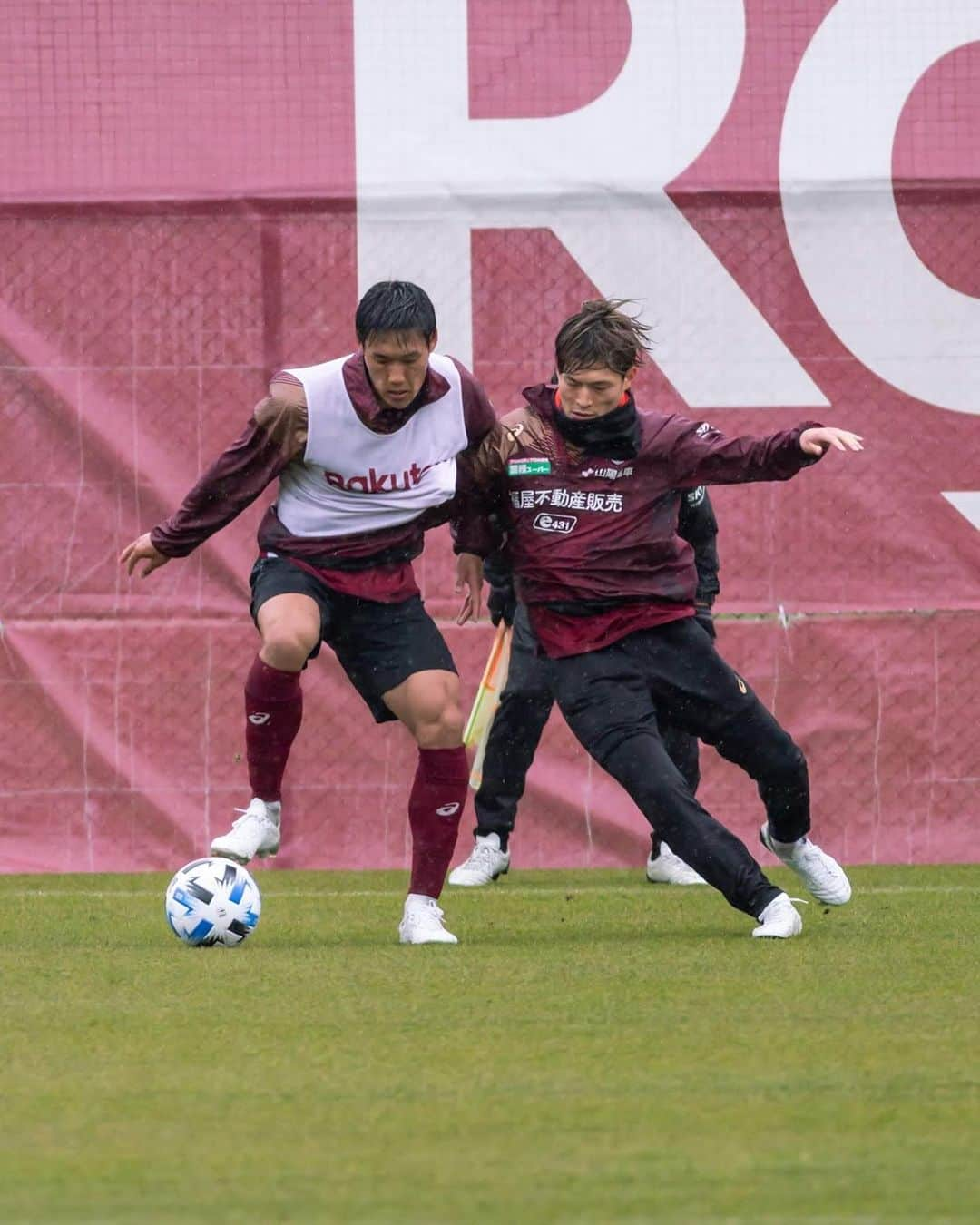 古橋亨梧さんのインスタグラム写真 - (古橋亨梧Instagram)「☔️😁💪🏼 @visselkobe」3月6日 21時29分 - kyogo_furuhashi