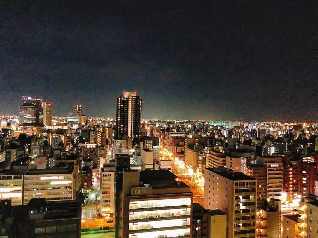 のインスタグラム：「#ただいま日本🇯🇵 #backtojapan #lovejapan ・  さあ、 これからに向けて 自分に出来ることを全力でがんばろう。 #先のことはわからないけれど  #前を向いて #みんなと力を合わせて #春は必ず来る」