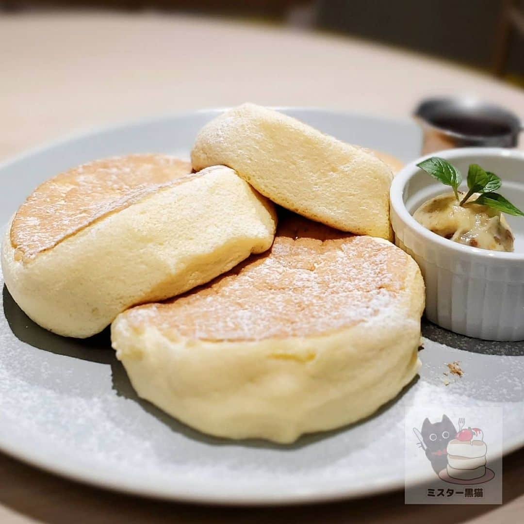 ミスター黒猫（黒猫仙人）のグルメインスタ