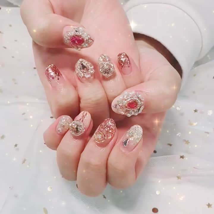 会社員j 会社員aちゃん さんのインスタグラム動画 会社員j 会社員aちゃん Instagram そっか 新しいネイルもまだアップしてなかったですね ローズゴールドでキラキラ Mialuce Nail 3月6日 22時52分 Acyan Dayo