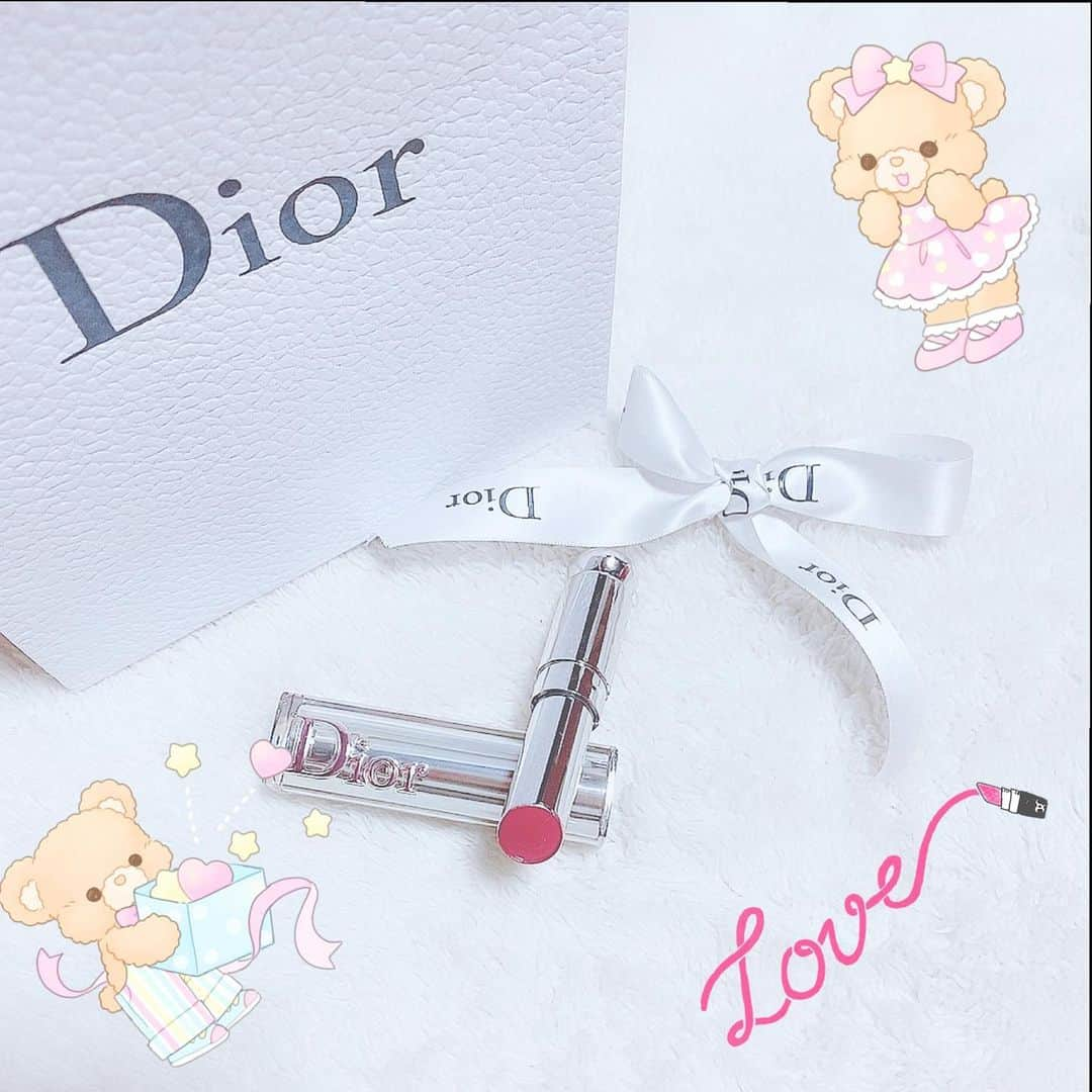 稲垣香織さんのインスタグラム写真 - (稲垣香織Instagram)「・ ・ ・ 🎁💭♥ #Dior #リップ #ピンク #可愛い」3月6日 23時08分 - kaori.team4_16