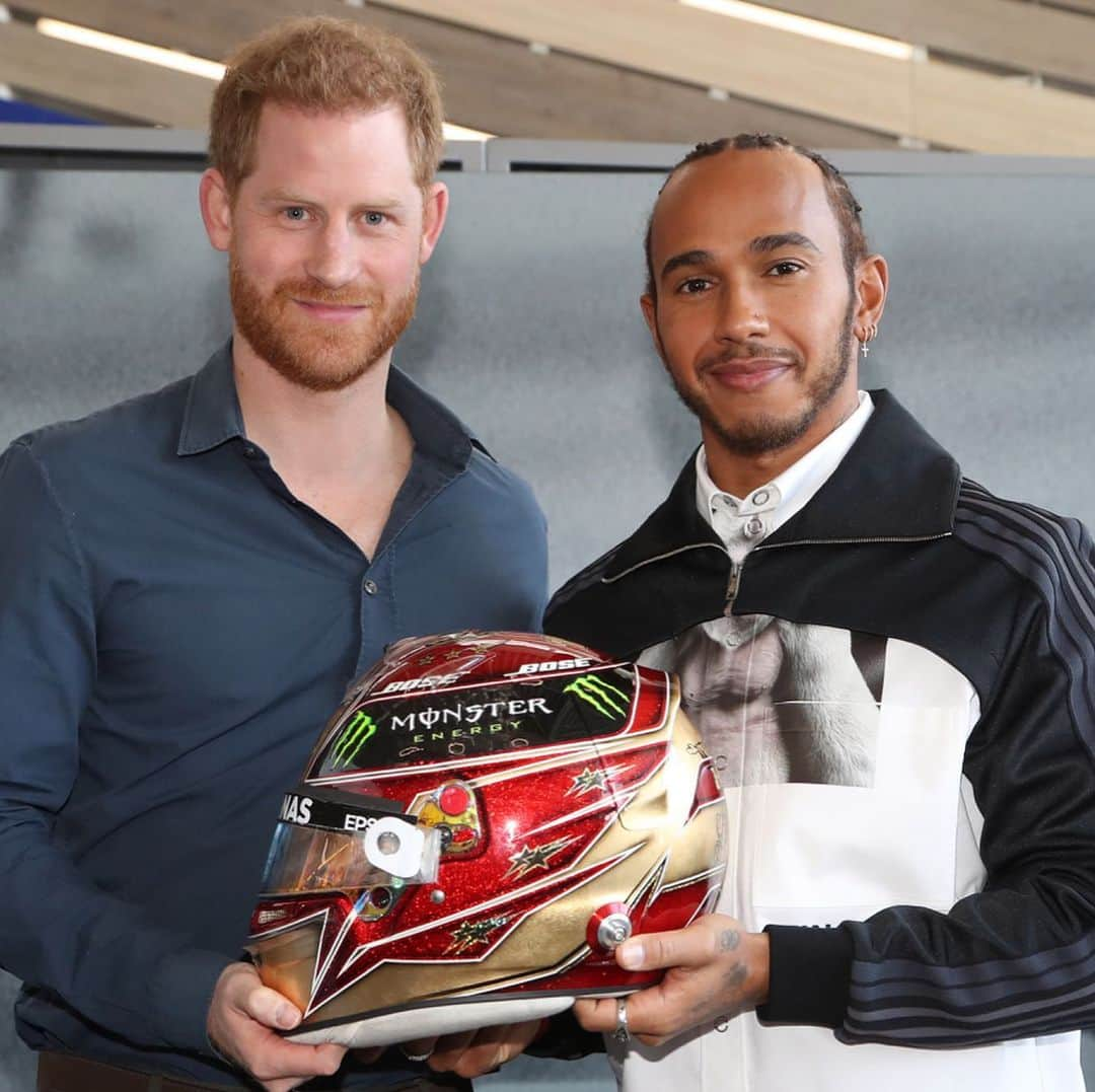 ルイス・ハミルトンさんのインスタグラム写真 - (ルイス・ハミルトンInstagram)「Today, Prince Harry and I opened the Silverstone Experience Centre. Their mission is to inspire the next generation of kids, in engineering, marshals, mechanics. A great place showcasing the incredible british motorsport heritage. This is something I am really passionate about, helping the next generation. It was an honour to do this today and help support this exhibition.」3月7日 2時03分 - lewishamilton