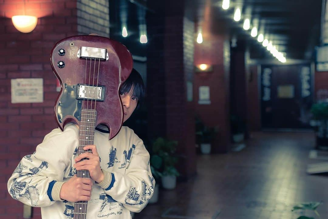 是永亮祐さんのインスタグラム写真 - (是永亮祐Instagram)「プロフィール写真を迷っている  photo by @hub_jpg さん  １枚目か２枚目か 3、4枚目はおまけ🌝」3月7日 2時24分 - ryosukekorenaga2