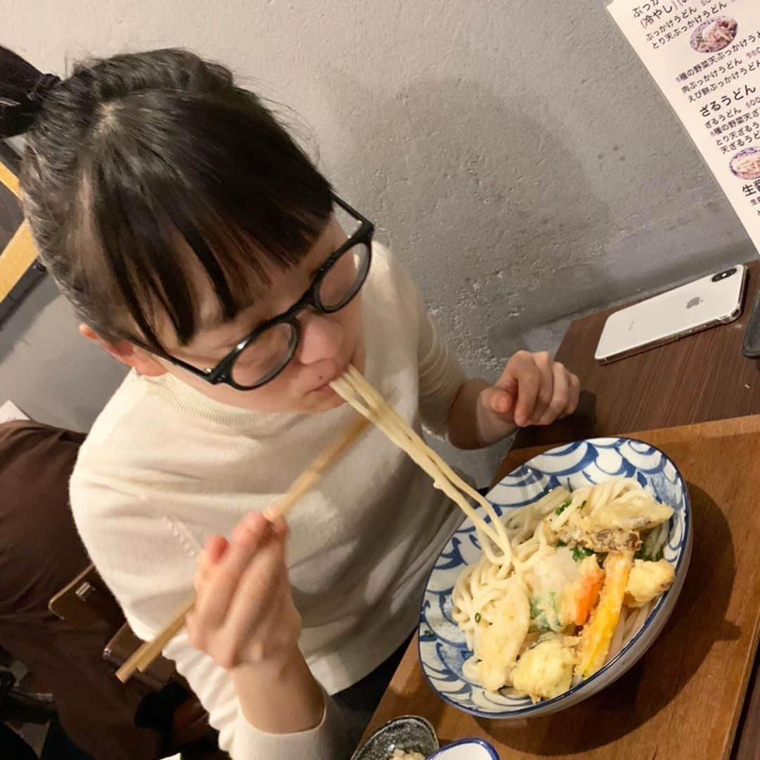 辻千恵さんのインスタグラム写真 - (辻千恵Instagram)「東京でも美しいと思える麺に出会えました きょうはとっても楽しい舞台をみた！ 心が潤いました元気」3月21日 22時35分 - chie100009