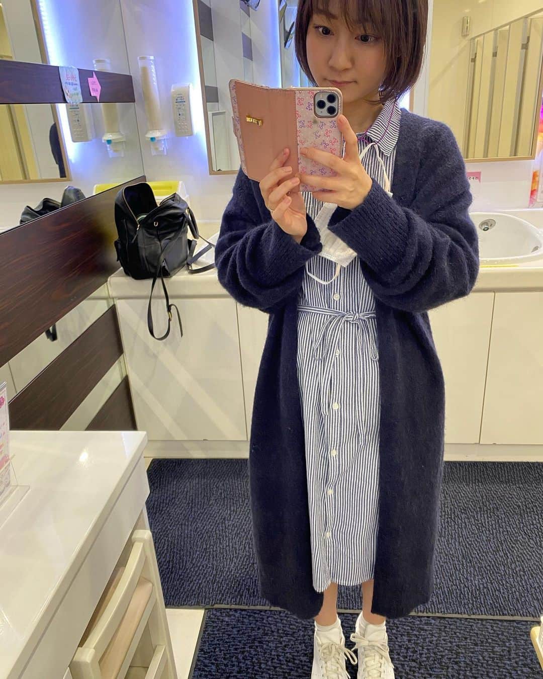 ヒラヤマンのインスタグラム：「きょうのしふく。ストライプのワンピースにロングカーディガンです。 #milaowen #rps」
