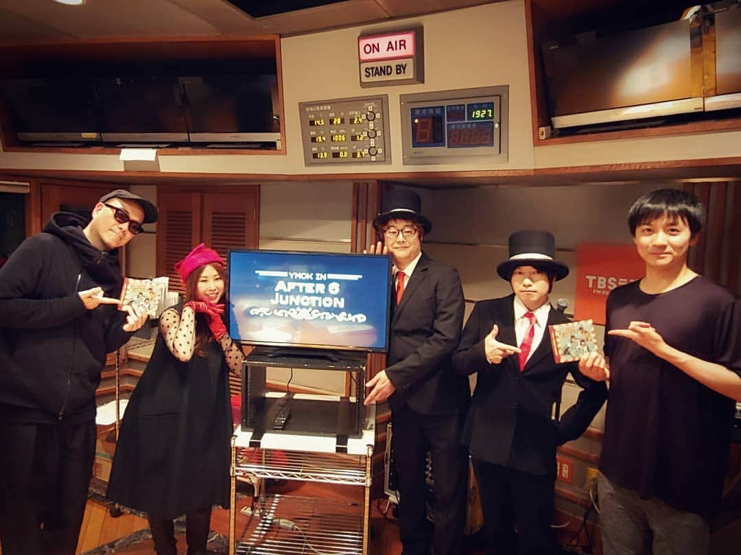 栗原みどりさんのインスタグラム写真 - (栗原みどりInstagram)「TBSラジオ「アフター6ジャンクション」出演しました✨ スタジオライブ楽しかったです😊 #アトロク #tbsラジオ #YMCK  #チップチューン #chiptune」3月21日 22時32分 - midori_kurihara