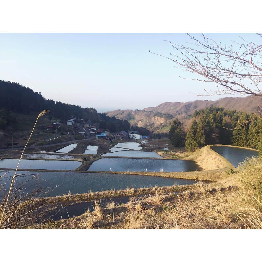 北野貴之さんのインスタグラム写真 - (北野貴之Instagram)「突撃訪問。 今年、この集落へは何回来ることになるかな。 1日目にして、沢山のご縁を頂きました。ご縁に感謝。」3月21日 23時09分 - takashi_kitano