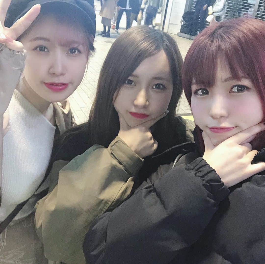 のインスタグラム：「笑いすぎて腹よじれた」