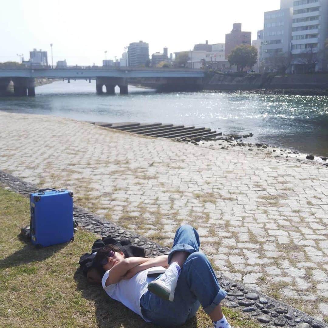 村本大輔さんのインスタグラム写真 - (村本大輔Instagram)「#誰よりも春を楽しんでる #広島 #今夜は岡山 #当日キャンセルもあるかも #ひまな人おいで」3月21日 15時35分 - muramotodaisuke1125