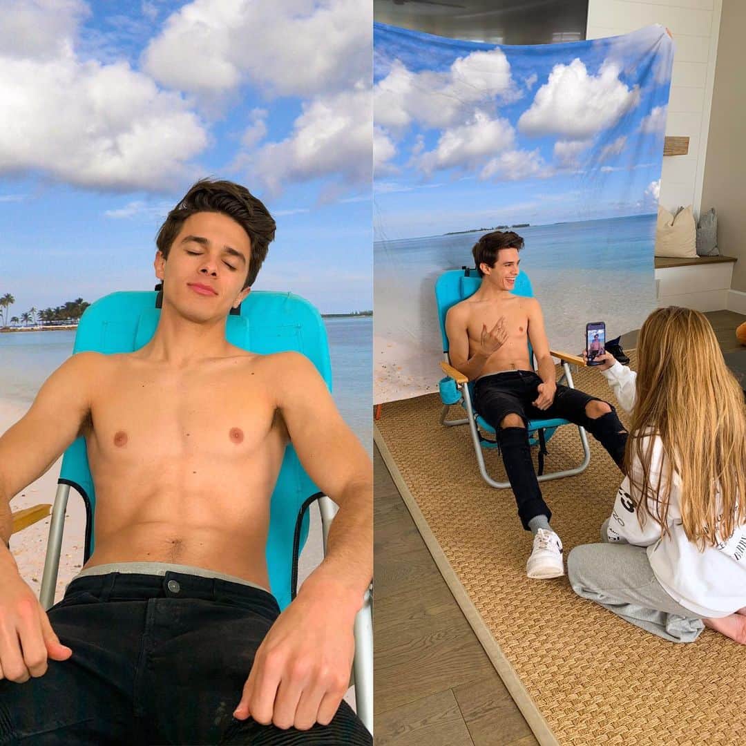 Brent Riveraのインスタグラム：「How my spring break will look in quarantine..🏝😂」