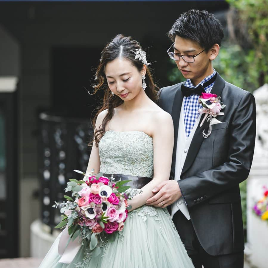 BRAININGPICTURES_tokyoのインスタグラム：「・Company:⁣ @brainingpictures_tokyo⁣ ・ photo by @ichi__photo  #brainingpictures  #brainingpictures_tokyo  #wedding #insta_wedding  #ig_wedding  #weddingday #weddingphotography #weddingphotographer #veryspecialday  #bridal  #花嫁準備 #関東前撮り #卒花  #タカミブライダル #南青山ルアンジェ教会  #ウェディング  #ブライダル  #ブライダルフォト  #ブライダルフォトグラファー #街中スナップ #結婚式 #結婚写真  #関東花嫁  #ウエディングレポ #プレ花嫁さんと繋がりたい  #プレ花嫁  #プレ花嫁準備 #2020春婚  #2020夏婚 #chapel」