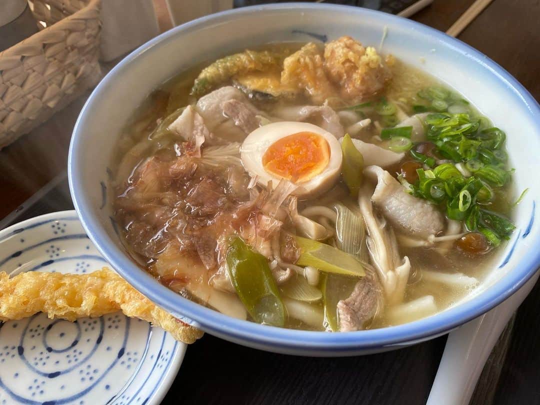 栗原友のグルメインスタ