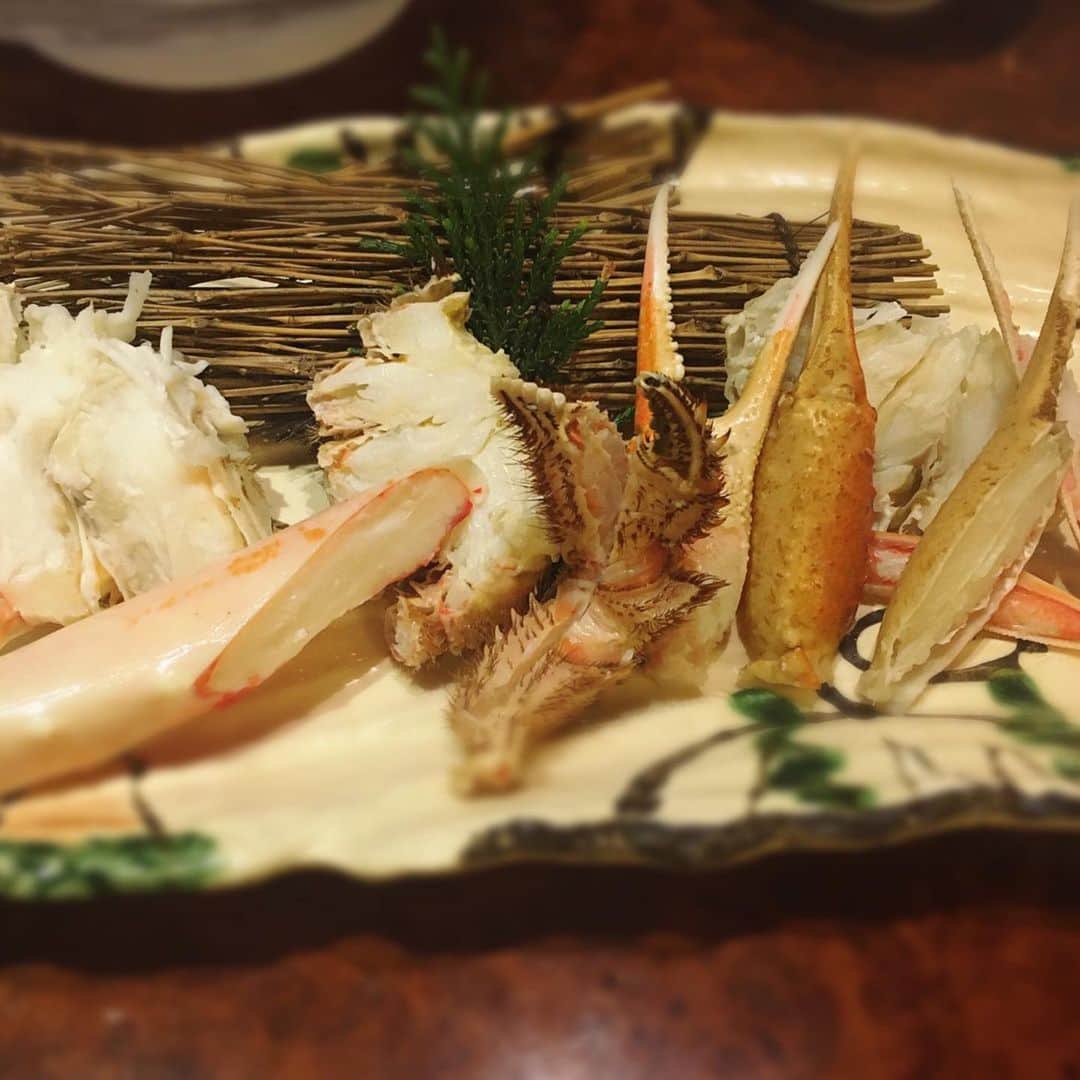 佐藤円香のインスタグラム：「久しぶりの🦀〜 大好きな蟹をお腹いっぱい食べて幸せでした⸜( ･ᴗ･ )⸝ #🦀　#かに  #蟹　#美味しいは幸せ」