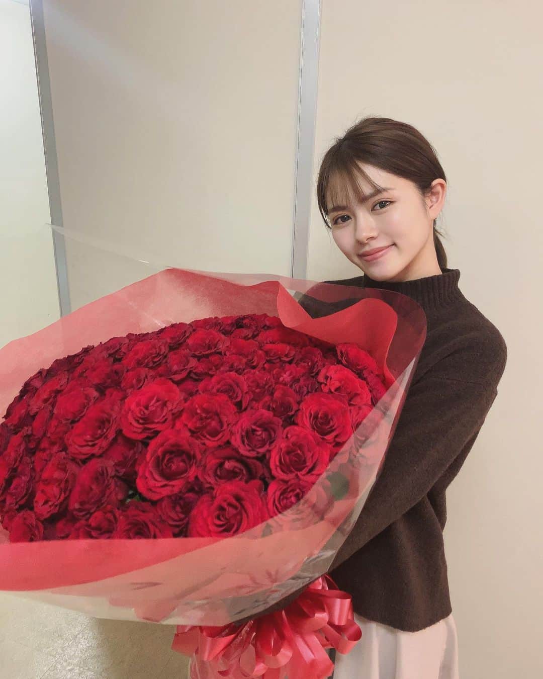 のインスタグラム：「２０歳になりました。 いつもありがとうございます。 生きててよかった〜👶🏻」