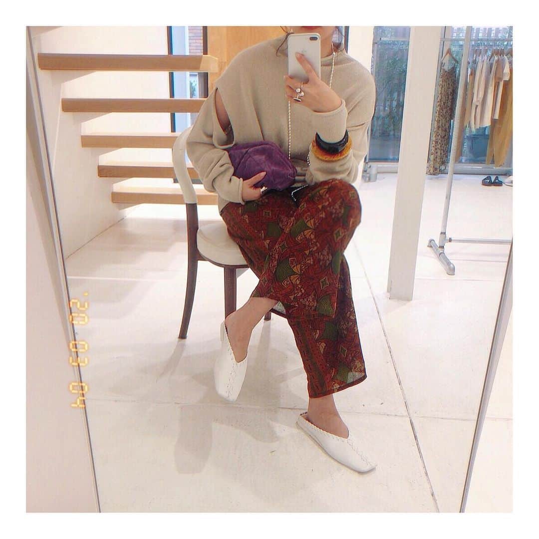 船曳ひろみさんのインスタグラム写真 - (船曳ひろみInstagram)「この前のふく パンツ、この色はオンラインストア 完売してますが各店舗にはまだあったと 思うのでお問い合わせください♡  #todayful  #lifes_staff_ootd #pi_ootd #vintage #fashion」3月21日 19時03分 - hiromi_funabiki