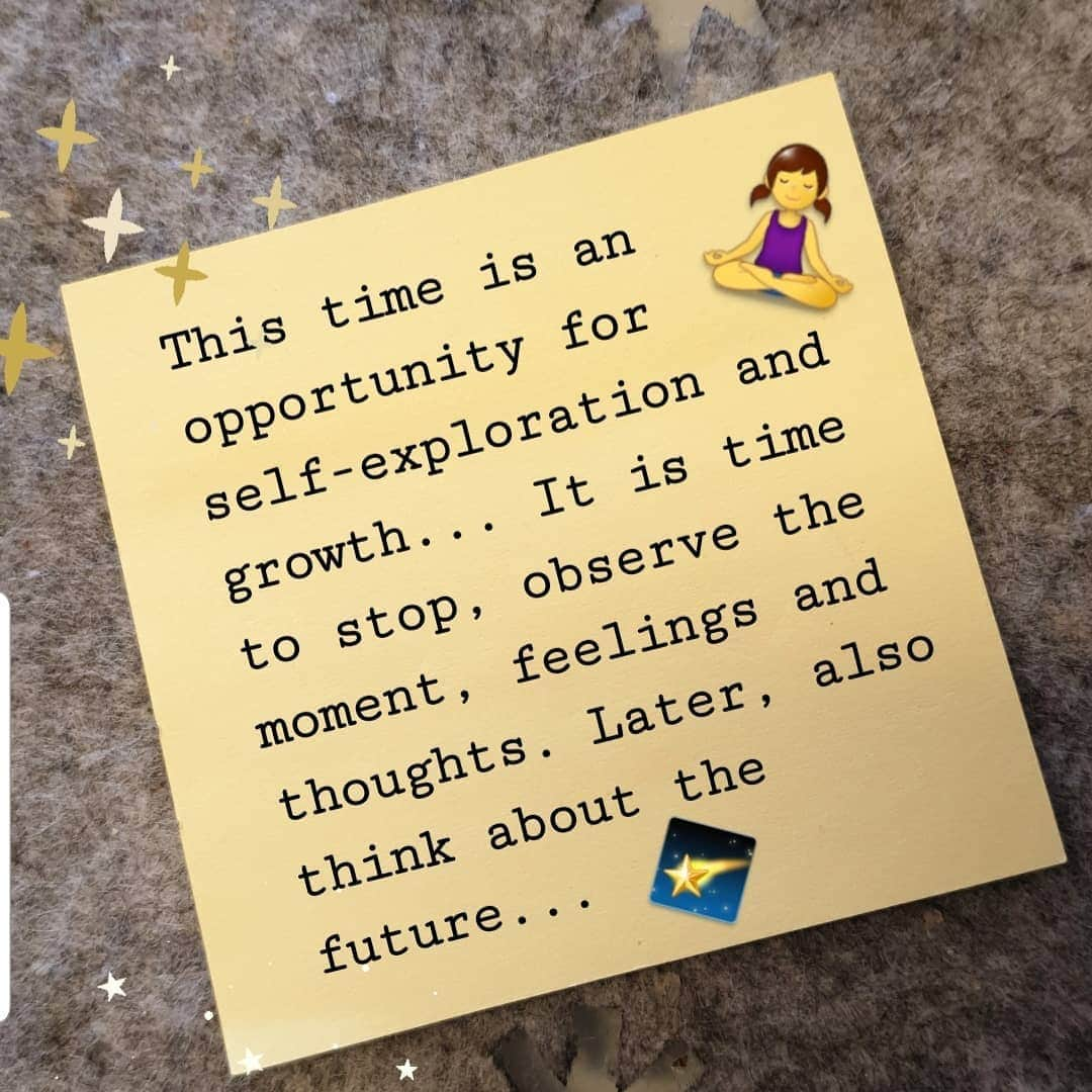 ミナ・マルコヴィッチさんのインスタグラム写真 - (ミナ・マルコヴィッチInstagram)「Times like this are hard. But what we can still do? We are not powerless in this situation. We can; 1st, follow an #stayathome. 2nd take care for others and ourself. 👉 .  This time is an opportunity for self-exploration and growth... It is time to stop, observe the moment, feelings and thoughts. Later, also think about the future... .  I found out also pretty helpfull (and believe not just for me, but generally), to set-up 'daily' routine or plan... It helps to stay more positive, optimistic, motivated and productive. What all, leads you to be stronger, immunity and mentally. 💕 .  Here is (mine) 'new' routine: . *wake up ⏰ (well, maybe an 'obvious', but very important one 🤣. I really recommend you to set up some time to help you start the day) . *do some structured 'work' 📝📚👩‍💻 (I have picked up; 15 min morning yoga (just started 🧘‍♀️), followed by 'on-line' school/at home work (if you don't have any, you can use time for listening/watching about topics you've been interested in and never really took time for)... . *call friends/family 📲 . *go on a walk (30'), visit 'my goats' 🏃‍♀️;🐐🐑;🌻 . *workout (~1.5h of hangboard, body weight or dumbbells) 🏋️‍♀️ . *some more school/work, or read smth. 🤣 . *instagram (too much of Instagram 🙈) . *dinner 🍲 . *phone time; 📲 . *TV news/relax . *Good night ✨ .  Ok, it is not a perfect one, but there is always a place to improve. Most important is, that you feel comfortable with it and works for you! 👍 .  What do you think about it? What are your plans and recommendations for those days? .  #ostanidoma #trenirajdoma #sportividacasa #stayhealthyandfit  #mm_psychology #mm_climbing #foryourmountain #weareclimbers #goatsofinstagram #staypositive #easypsychology  #quarantine @lasportivagram @plusclimbing @postanivojak @climbskinspain @ars_pharmae @up.famnit」3月21日 19時58分 - miiiinam