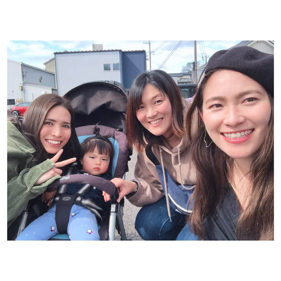 永井葉月さんのインスタグラム写真 - (永井葉月Instagram)「しょーさん&しょーさんお姉ちゃんと﻿ 一緒にラスティコモーニング🍞🥐🥪﻿ ﻿ 岐阜のパン好きさん達は絶対知ってる﻿ ここのパンもだけどキッシュが美味しい☺️﻿ ﻿ 名古屋、岐阜の人はモーニング文化普通で﻿ 朝早くからガッツリ朝ご飯食べに行きます笑。﻿ その中でもここのラスティコってお店は大人気﻿‼︎ ﻿ モーニングはドリンク代だけで﻿ このパンは無料なんです笑。﻿ ランダムで出てくるパンなので毎回﻿ 違うパンが食べれるのもいいですね🙆‍♀️﻿ ﻿ しょーさん&お姉ちゃん&はるちゃん﻿ 一緒にモーニング行ってくれてありがと❤️﻿ 次はどこ行きましょうか？？笑﻿ すごく楽しかったです✨ はるちゃん可愛かったな👶💗 （最後は睨まれる私…笑。） 絶対リベンジしよう。 次はせなちゃんにもこーくんにも 会いたいです👧🧒﻿ また行きましょうね🏃‍♀️✨ ﻿ #ラスティコ #ラスティコ4  #岐阜カフェ  #岐阜モーニング﻿ #パン屋#はづ旅グラム #パン巡り ﻿ #アンパン好き #bakeryshop」3月21日 20時55分 - hazuki815hazuki