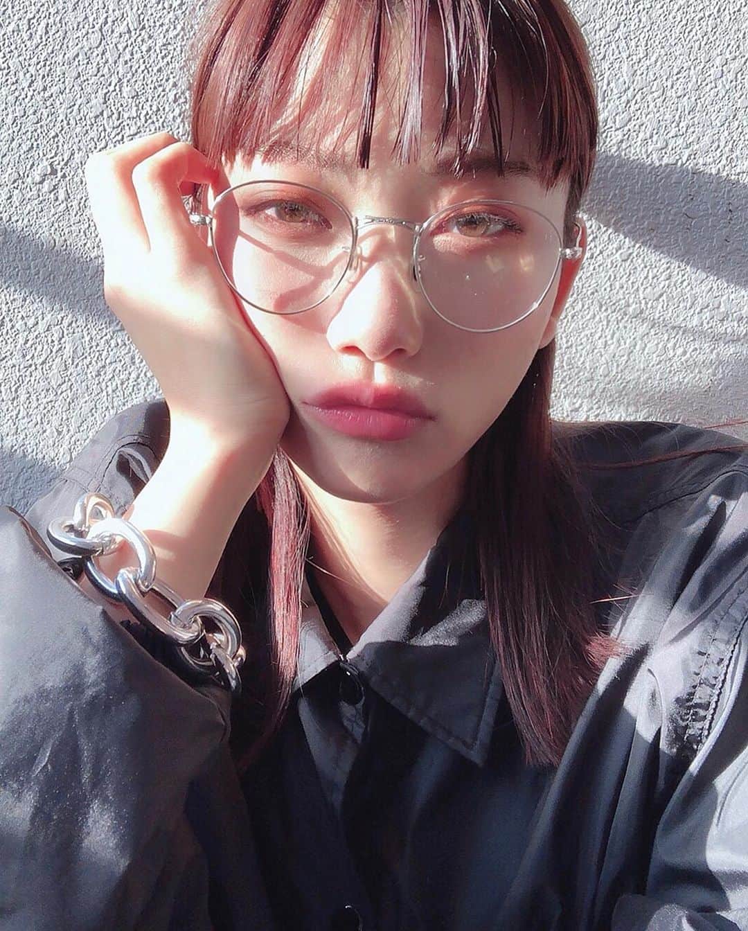 阿知波妃皇のインスタグラム：「⛓🤬⛓🤬⛓」
