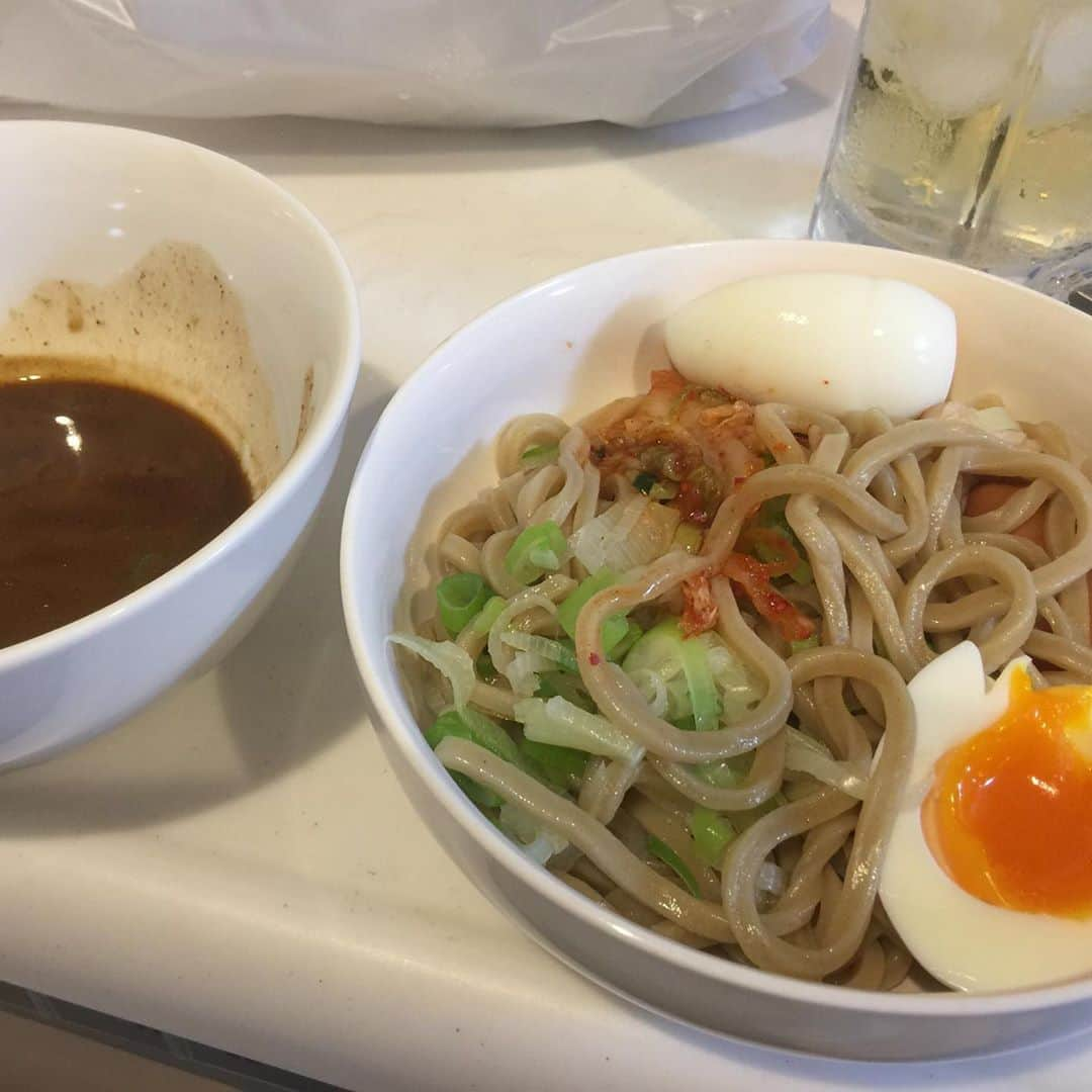 元木敦士さんのインスタグラム写真 - (元木敦士Instagram)「皆んな久しぶり！尾花です。 つけ麺作りました！ 味はもちろん三つ星！  #グランメゾン東京#木村拓哉さん#つけ麺」3月7日 14時33分 - moppun0523