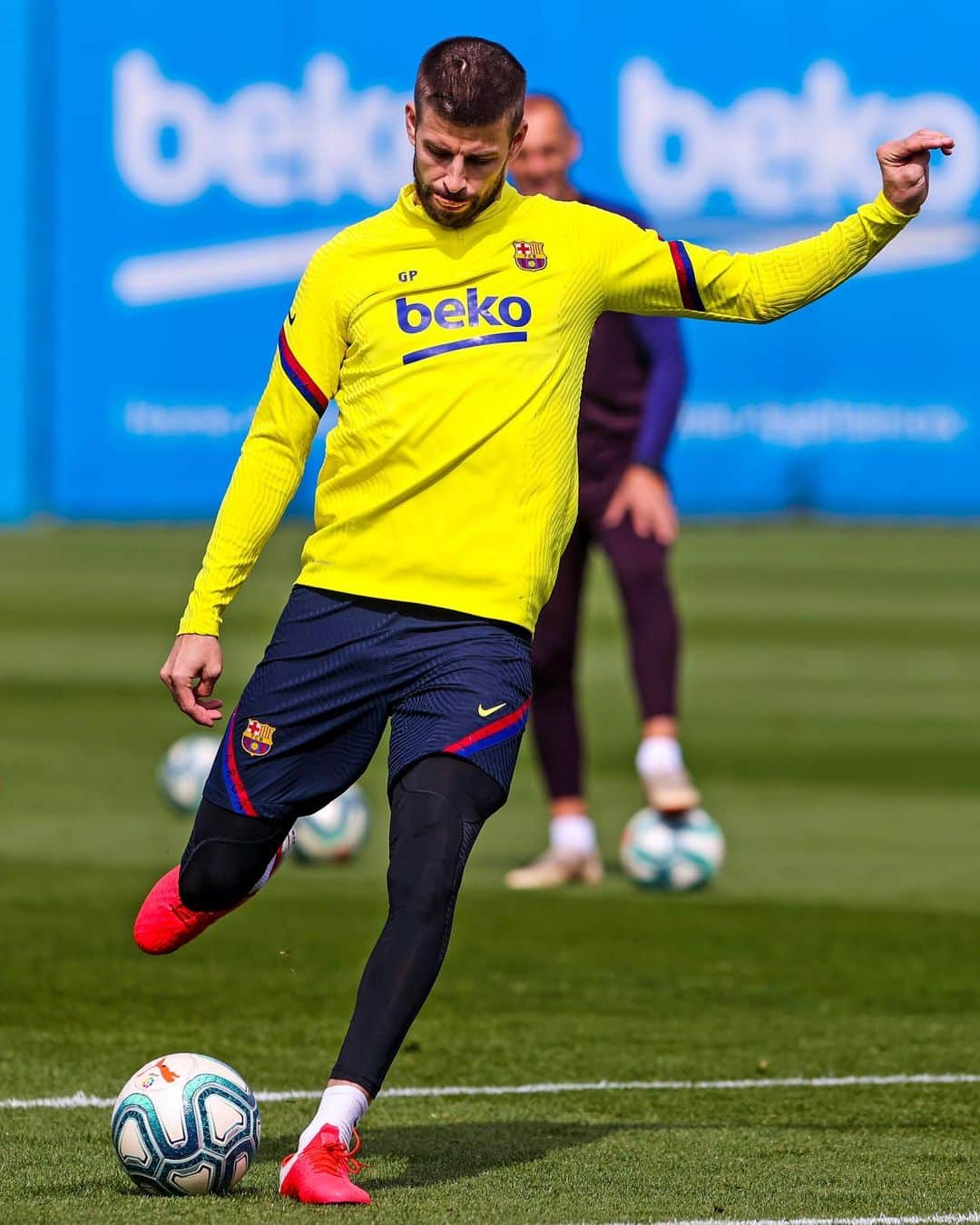 FCバルセロナさんのインスタグラム写真 - (FCバルセロナInstagram)「🔜 #BarçaRealSociedad 🏟 Camp Nou 💙❤️ Força Barça!」3月7日 7時41分 - fcbarcelona