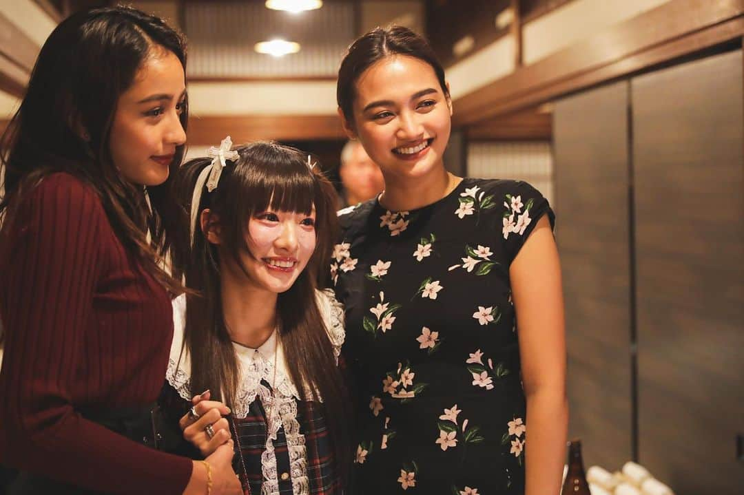 natural beauty campさんのインスタグラム写真 - (natural beauty campInstagram)「✨ 番組モデルともすっかり仲良し💐  #naturalbeautycamp  #ナチュラルビューティーキャンプ  #JR西日本  #せとうちパレット」3月7日 8時48分 - naturalbeautycamp