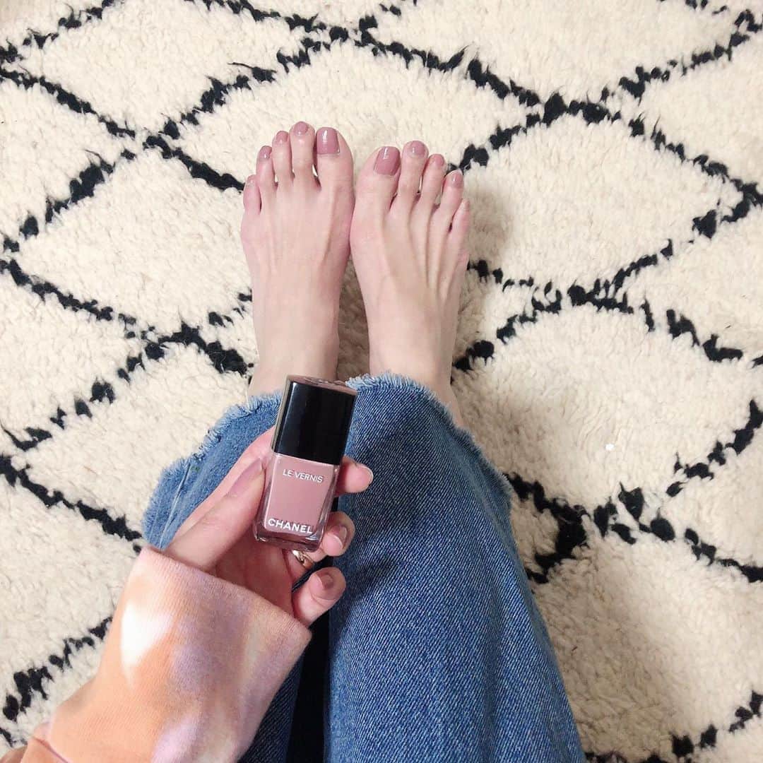 のインスタグラム：「▫︎nail この色買って良かった！」
