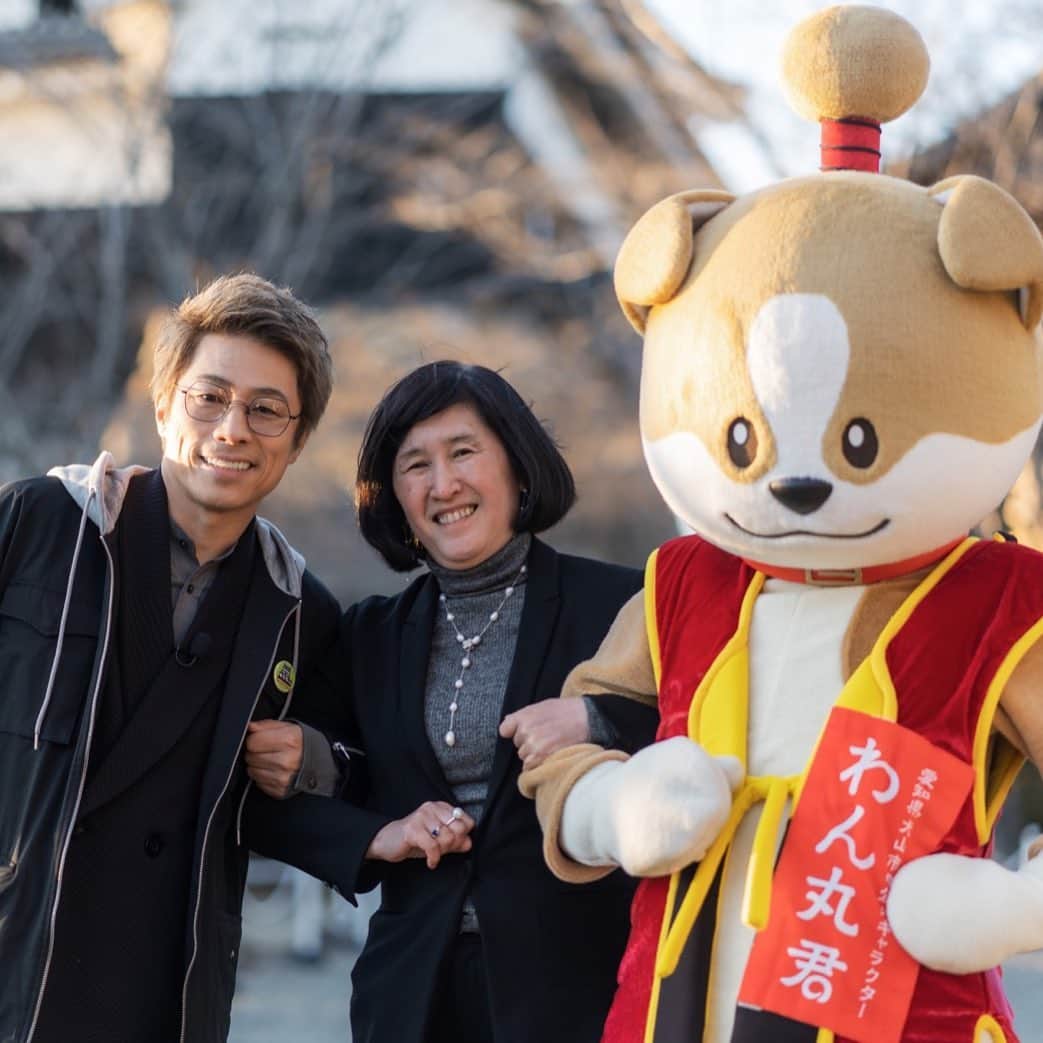 田村淳のインスタグラム：「犬山城のお姫様とわん丸君と  #ロンブー淳のスマホ旅 #国宝 #国宝五城」