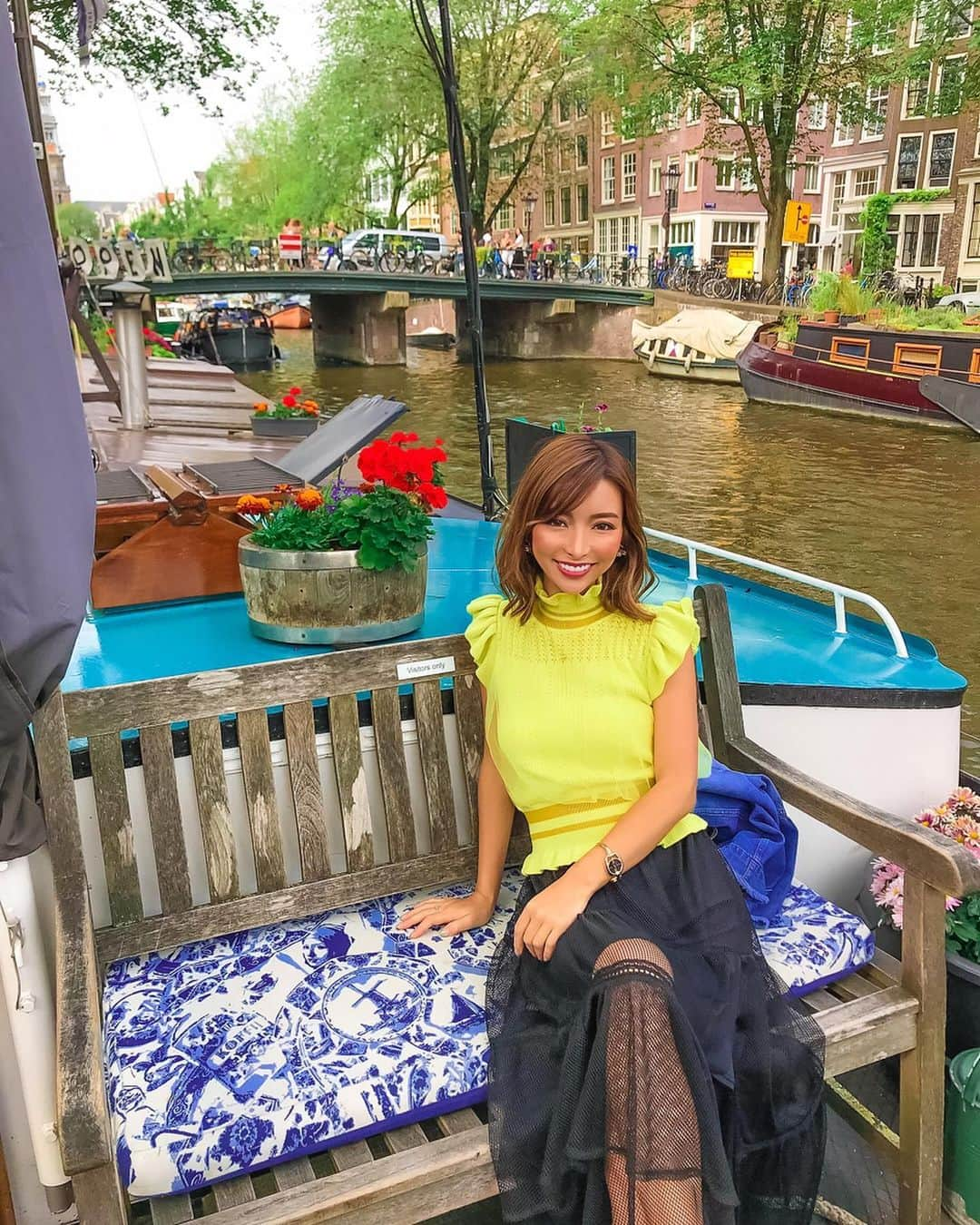 かにゃさんのインスタグラム写真 - (かにゃInstagram)「Dream life✨ 人生で一度は住んでみたいBoat house⛵️🏴‍☠️⚓️🌷 I ♡ AMSTERDAM ✖︎✖︎✖︎ . . . #boathouse #houseboat #canal #amsterdam #netherlands #holland #netherlands🇳🇱 #amsterdamcanals #amsterdam_streets #travel #travelphotography #travelgram #traveling #travelblogger #traveltheworld #travelingram #instatravel #instatraveling #アムステルダム #オランダ #ヨーロッパ #ヨーロッパ旅行 #旅行 #旅 #旅行好き #旅行大好き #旅行好きな人と繋がりたい #旅好きな人と繋がりたい #ボートハウス #運河」3月7日 12時34分 - kanya_435